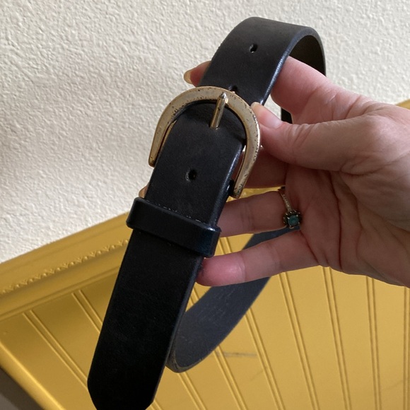 Eddie Bauer leather Belt. 30”-36” - Picture 2 of 3